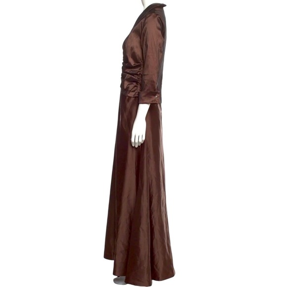 Tadashi Shoji Metallic Sheen Gown - Picture 3 of 11